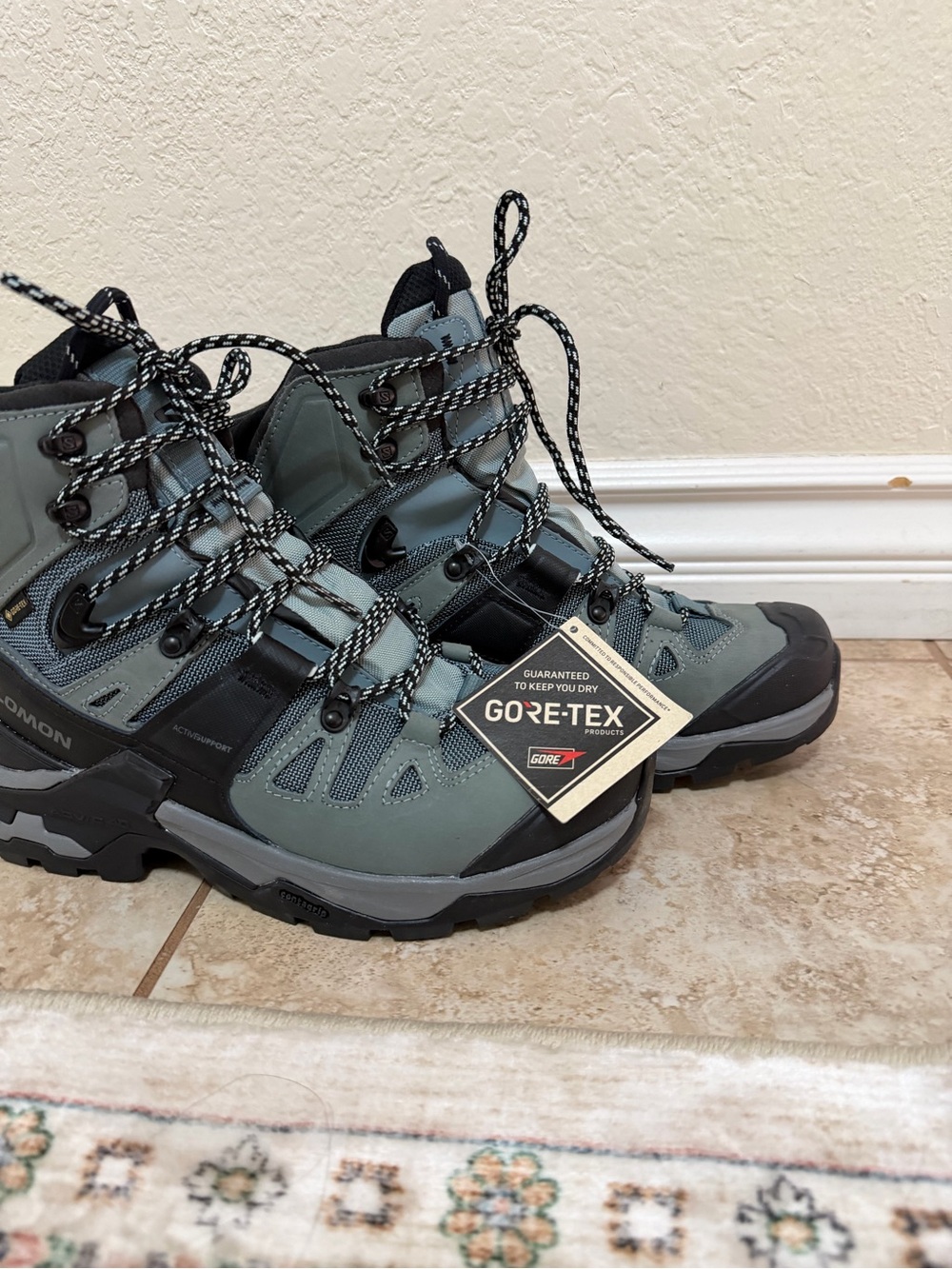New Salomon Quest 4 GTX Waterproof Hiking Boots size 7.5 - Picture 6 of 12